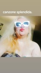 Donna matura italiana colta a tratti autoritaria  voce calda x te 