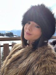 Ciao, sono nuovo qui. Un messaggio privato sarebbe molto gradito. 🥰