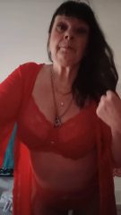 Donna matura da Oleggio x momenti di piacere 