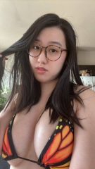 Ciao, mi chiamo Flora Clara. Sono disponibile a raccontare una storia interessante. Scrivimi su WhatsApp.