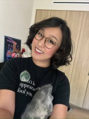Ciao, mi chiamo Flora Clara. Sono disponibile a raccontare una storia interessante. Scrivimi su WhatsApp.