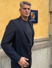 Ciao sono Ferdinando Lorenzotti cerco bel maschione comunista gay , cercatemi anche su Instagram garboofficial o tiktok garboofficial2