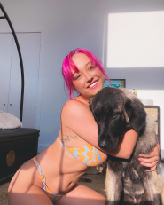 Ragazza sexy disponibile per soddisfazione 