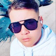 Ragazzo gay passivo cerca uomini che gli sfondano il culetto, contattatemi anche su tg utentesconosciuto1317
