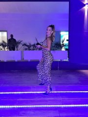 Escort cagliaritana vogliosa cerca uomini dotati per incontri hot 😜 