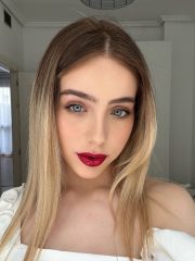 studentessa bionda sexy