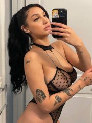 Sono disponibile per sesso anale a pagamento, sesso orale, bacio❤️❤️❤️🔥 telegram username Sabrina485920