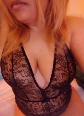 APRILIA CENTRO 🔥🔥MILF 🔥🔥VERA TROIONA TETTONA_SBORRAMI IN VISO BOCCA VERA PUTANA POMPINO AL NATURALE DOVE VUOI PIOGGIA DORATA 