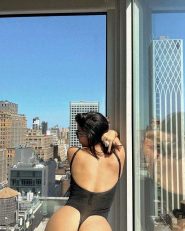 Bella, piccante, elegante e raffinata, sono molto entusiasta e birichina. 