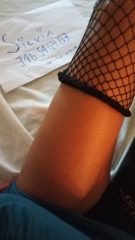 Giovane bella trav CERCA SOLO ANZIANI un'esperienza  passata. Sono vergine e mi travesto di nascosto con i vestiti di mia mamma. Cerco un Nonno dolce.