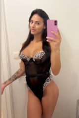 Se vuoi incontrarmi, sono disponibile solo su WhatsApp.
+33780990349