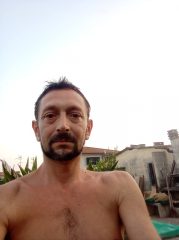 Cerco donna passionale matura per sesso senza impegni