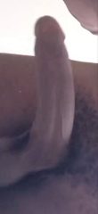 Io sono un africano nero, sono gentile. Mi piace molto il sesso, solo donne, niente Hobbes, solo donne sposate, donne single, donne in coppia, nessun 