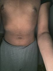 RAGAZZO NERO VOGLIOSO ANCHE PER MASSAGGI