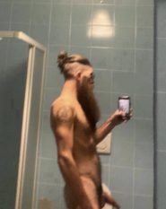 CAZZONE DURO PER LA FIGA MATURA