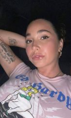 😘🤩🤩🤩Sono disponibile per un incontro erotico ordinato e amichevole.  😘🤩