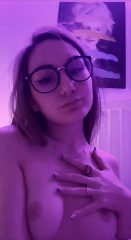 Ragazza di 25 anni cerca nuove conoscenze sincere...(69)