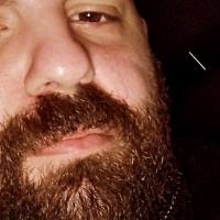 Mi chiamo davide ho 28 anni ........cerco una donna matura per fare esperienze e divertirmi .3277849293 