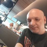 Whatsapp 
Torre del greco via del gatto 
3784051329