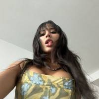 Sono una donna single disponibile per una rapporto sessuale ma &egrave; pagamento quindi sei interessato