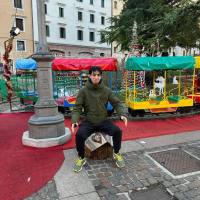 Contatto reale con una ragazza studentessa o lavoratrice