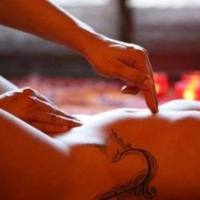 ACCOMPAGNATORE DI PIACERE ,MASSAGGI RILASSANTI SENSUALI , TANTRA ,EROTICI. (SOLO DONNE).Da  €50  in su in base al tipo di massaggio
Durata massaggio un'ora 
