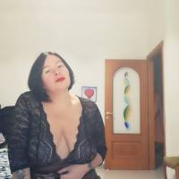 Pamlela italiana disponibile anche per videochiamate foto reali 