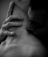 ACCOMPAGNATORE DI PIACERE ,MASSAGGI RILASSANTI SENSUALI ED EROTICI. (SOLO DONNE).