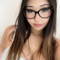 Sono disponibile per incontri sessuali a pagamento. 