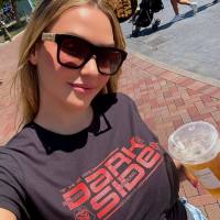 Mi chiamo Laura sono elegante e discreta. Seriet&agrave;, rispetto e assoluta riservatezza sono garantiti.