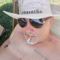 Ciao  mi chiamo Dragan Prljic mi piace essere scopato da uomini, scrivetemi anche su tg Ryan_of_broken_pallonet