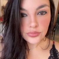 Siamo una coppia aperta, ci piace essere dominati da uomini e donne