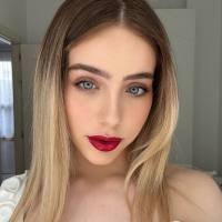 studentessa bionda sexy