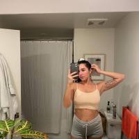 Emma,una splendida massaggiatrice di 29 anni, molto piacevole... giocosa, allegra e sexy... come potete vedere nelle foto.