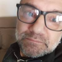 Uomo gay annoiato e solo, vuole essere inculato