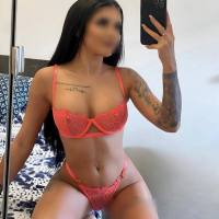 RAGAZZA ITALIANA DI PASSAGGIO A OLBIA FINO AL 09/05