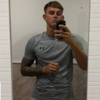 Sono un uomo gay, attivo e passivo, disponibile per una relazione sentimentale. 
Il mio account Telegram: @LuCas12QQ