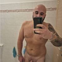 Mi piace farmi scopare da uomini e specialmente dai carabinieri della questura di Pistoia, contattatemi in tanti anche su telegram @officialsupra91