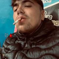 Ciao sono Francesco ragazzo gay. Cerco giovani uomini che mi penetrano il sederino, rispondo anche su insta kekko_kekkociccio