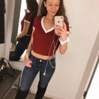 Sono una escort disponibile. Mi piace davvero divertirmi. Sono aperto a chiunque sia sincero e serio 😙. Mi prendo molto cura di me stessa, ho un bel 
