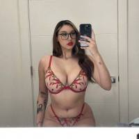 Sono disponibile per qualsiasi tipo di massaggio rilassante con lieto fine