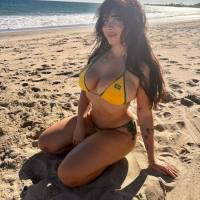 Ciao a tutti ❤️🥰😍
Sono Catalina, una giovane e adorabile ragazza disponibile per incontri sexy a pagamento, senza impegno. Se il desiderio parla pi&ugrave;