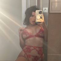 Sono disponibile per tutti i tuoi incontri e massaggi di soddisfazione sessuale. 