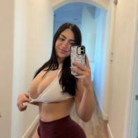 Sono attualmente disponibile per i tuoi desideri 🥒🍑🔥