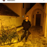 Mi chiamo Gabriele non sono mercenario vorrei incontrare una donna socievole molto coccolona 3421732095 