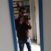 Mi chiamo Gabriele non sono un mercenario e non ne cerco vorrei incontrare una donna molto dolce  e affettuosa 3421732095 