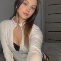 DONNA SINGLE SENSIBILE EROTICA E PASSIONALE DISPONIBILE PER UNA INCONTRO SERIA ❤️🍆😘