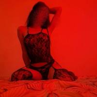 Samantha e Eva stupende ragazze italiane ospitano in zona San Donato per dolci trattamenti indimenticabili 