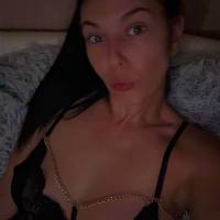 Sono disponibile per ogni tipo di incontro discreto e senza impegno 🍆🥵
Il mio Telegram: @Clara12380