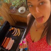 Sono disponibile per ogni tipo di incontro discreto e senza impegno 🍆🥵
Il mio Telegram: @Clara12380
Il mio numero WhatsApp: +33758081156